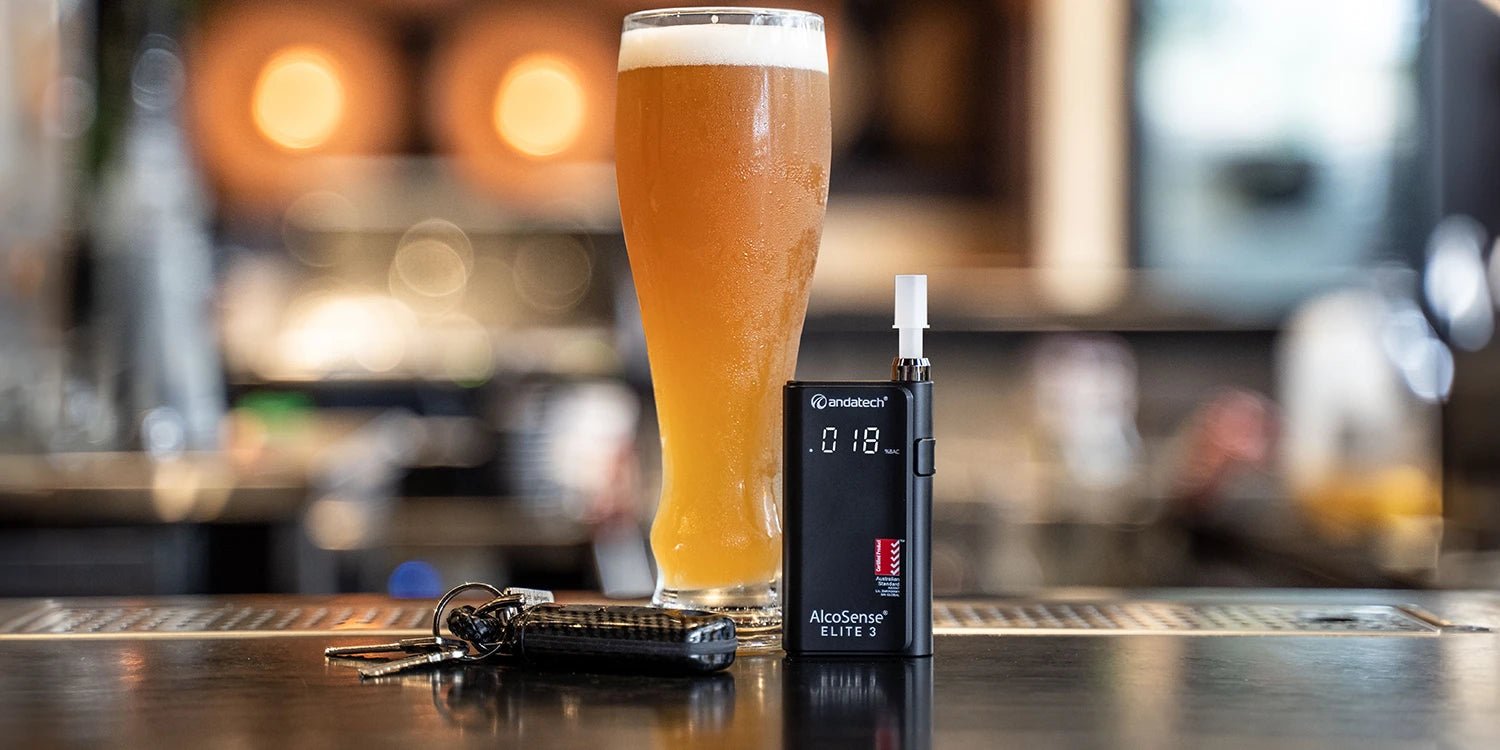 Andatech AlcoSense Elite 3 personal breathalyser in the bar