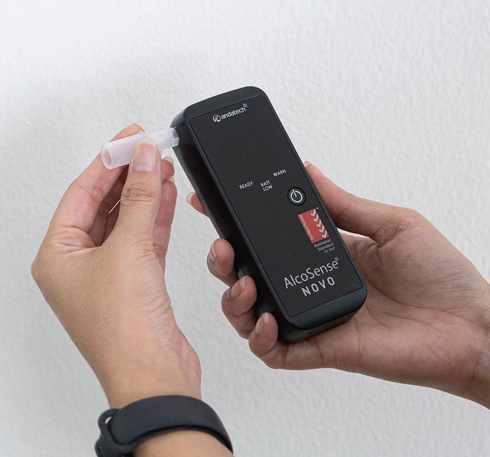 How to use the AlcoSense Novo personal breathalyser